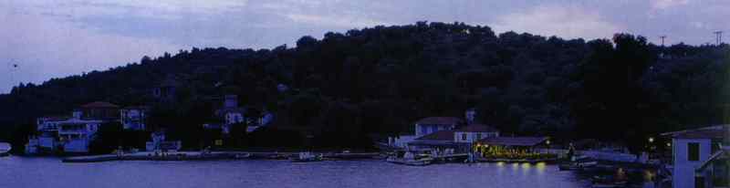 Daily cruises to the island of Trikeri